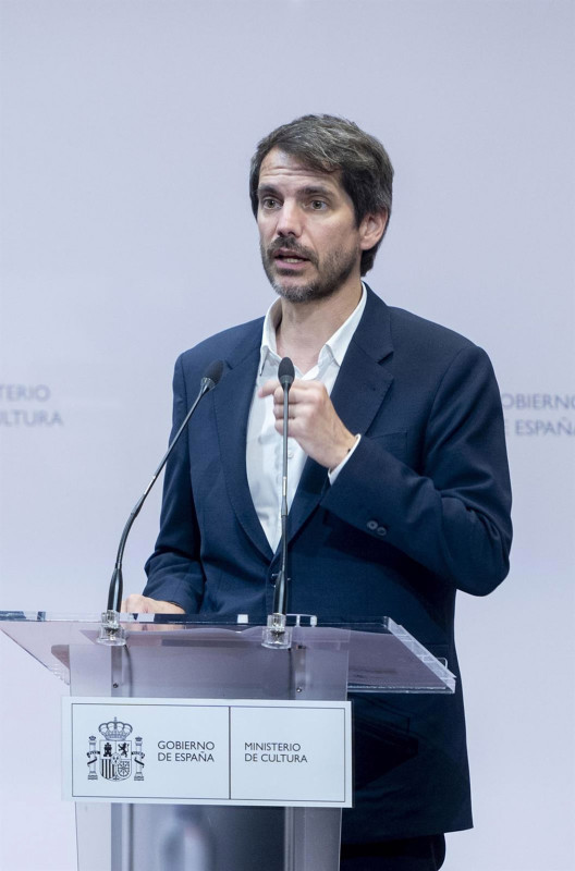 El ministro de Cultura, Ernest Urtasun, interviene durante un acto de reconocimiento a la figura de Jorge Semprún (ALBERTO ORTEGA / EUROPA PRESS)