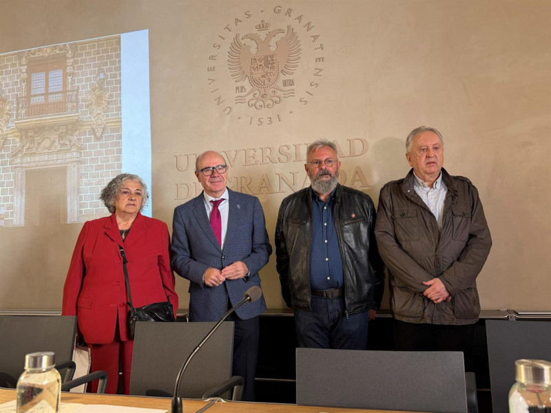 La posible identificación de los restos de Salvador Vila han marcado este jueves el homenaje de la Universidad de Granada al que fuera su rector (UNIVERSIDAD DE GRANADA)