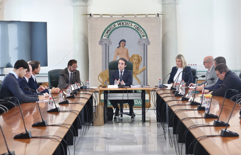 El consejero de Fomento y Movilidad, Mario Muñoz-Atanet, ha mantenido una reunión de trabajo en Granada con Cetursa (GPMEDIA) El consejero de Fomento y Movilidad, Mario Muñoz-Atanet, ha mantenido una reunión de trabajo en Granada con Cetursa (GPMEDIA)